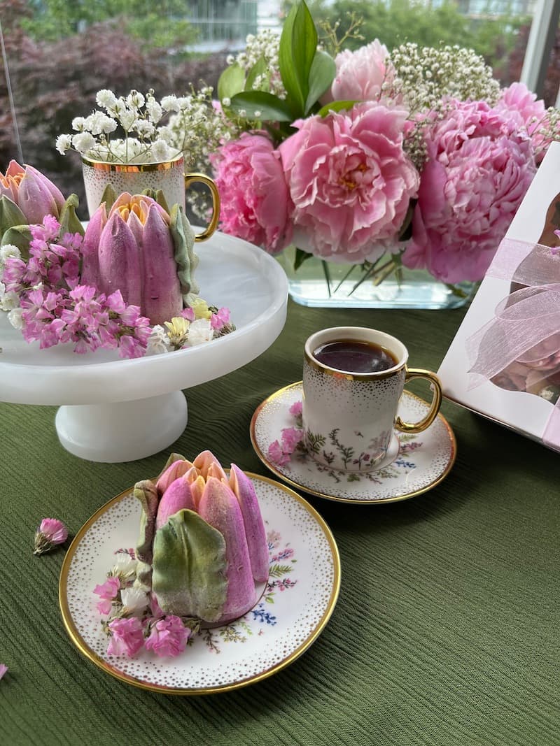 Marshmallow flower arrangement