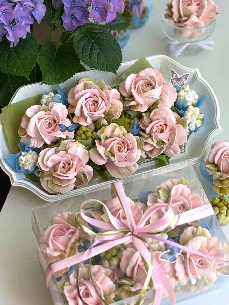 Marshmallow flower arrangement
