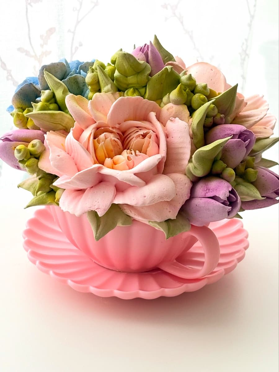 Marshmallow flower arrangement